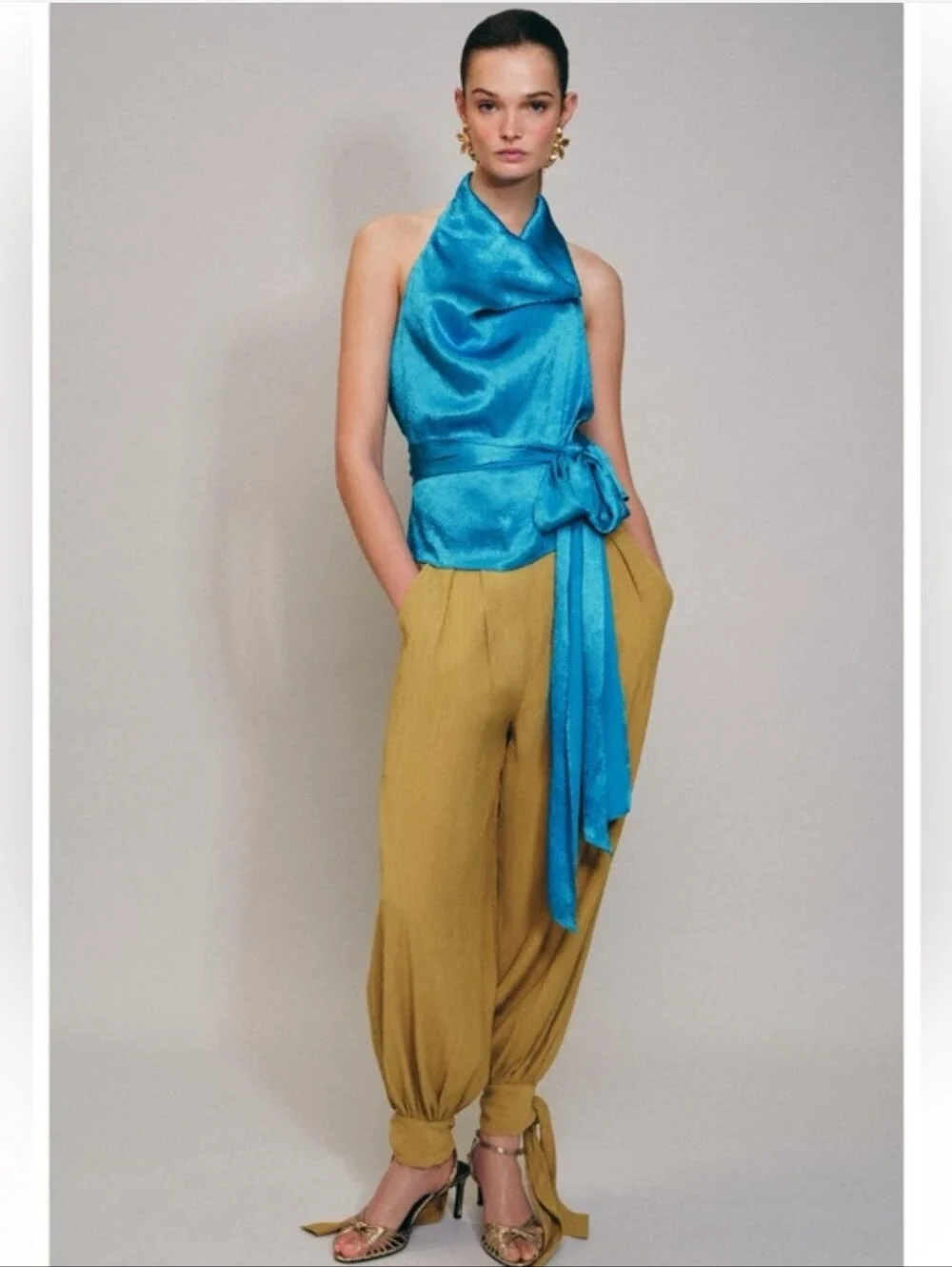 Zara cuffed balloon pants size XS